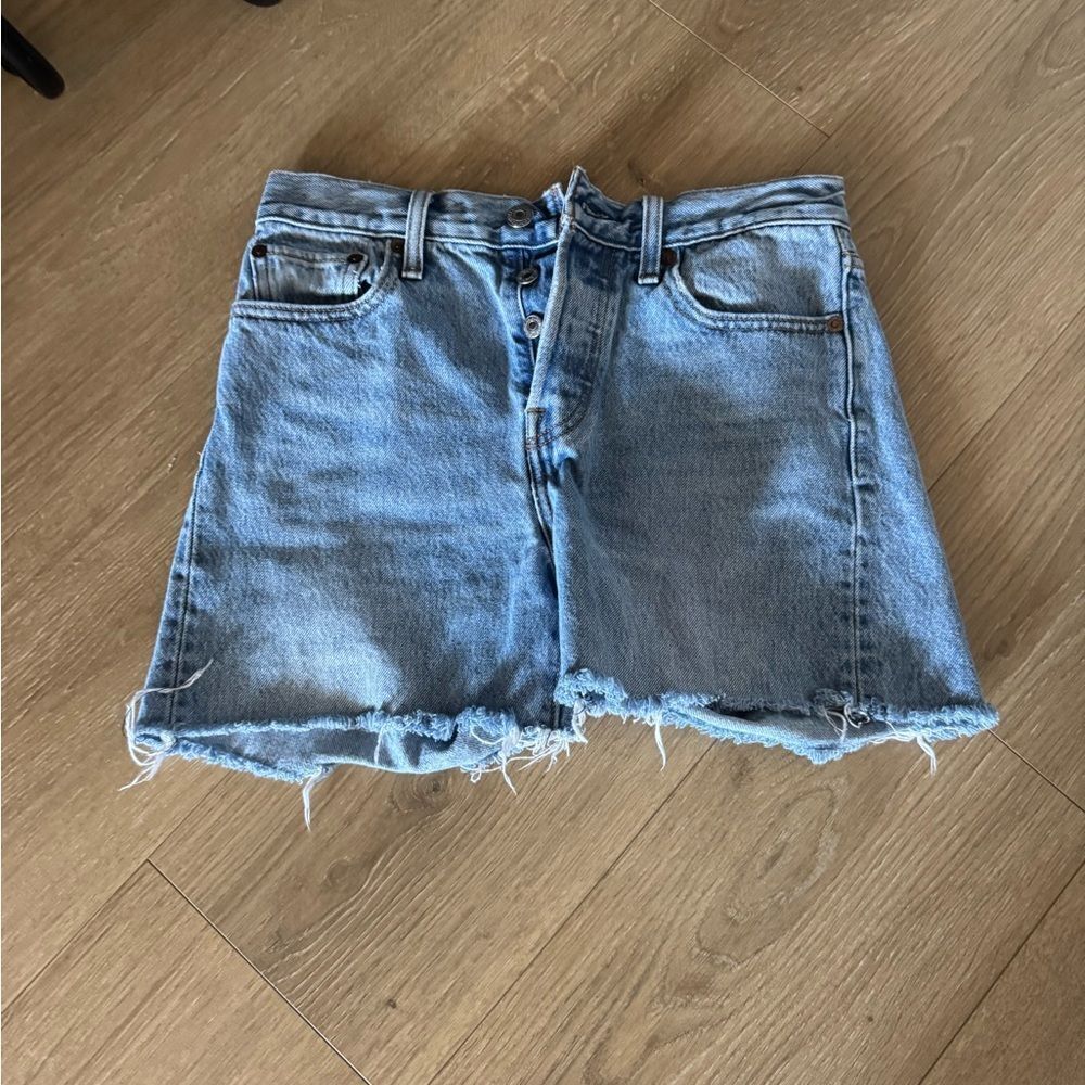 Levi’s premium denim wedgie shorts
